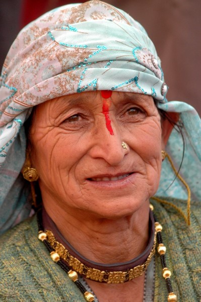 traditional dress and ornaments of uttarakhand