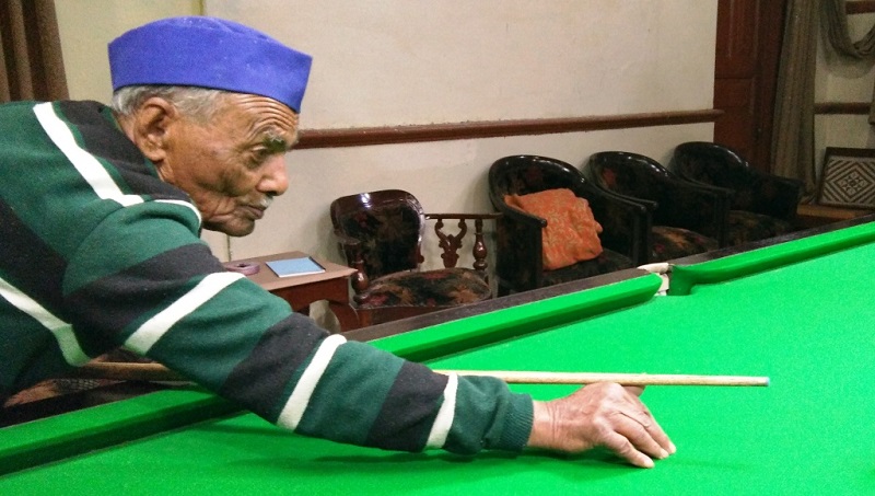 Kamlapati Pandey Billiards Player from British India
