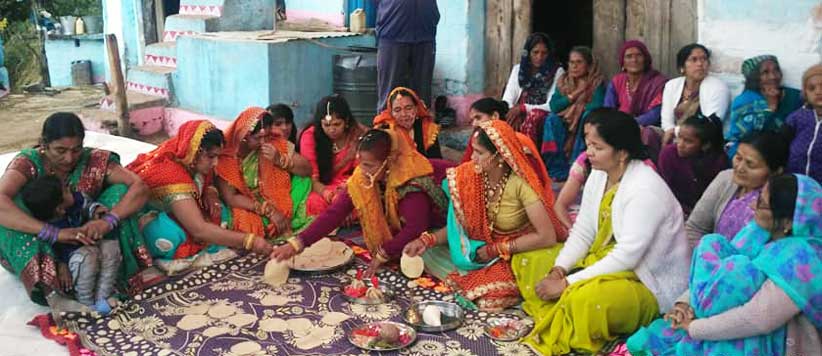 कुमाऊनी विवाह में 'सुआल पथाई' के दौरान गाया जाने वाला गीत