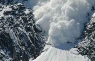 उत्तरकाशी में बर्फ के तूफान में फंसे 28 पर्वतारोही, 2 की मौत